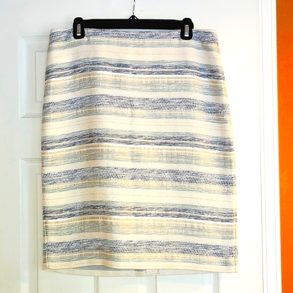 Ann Taylor tweed casual knee length pencil skirt sz 10